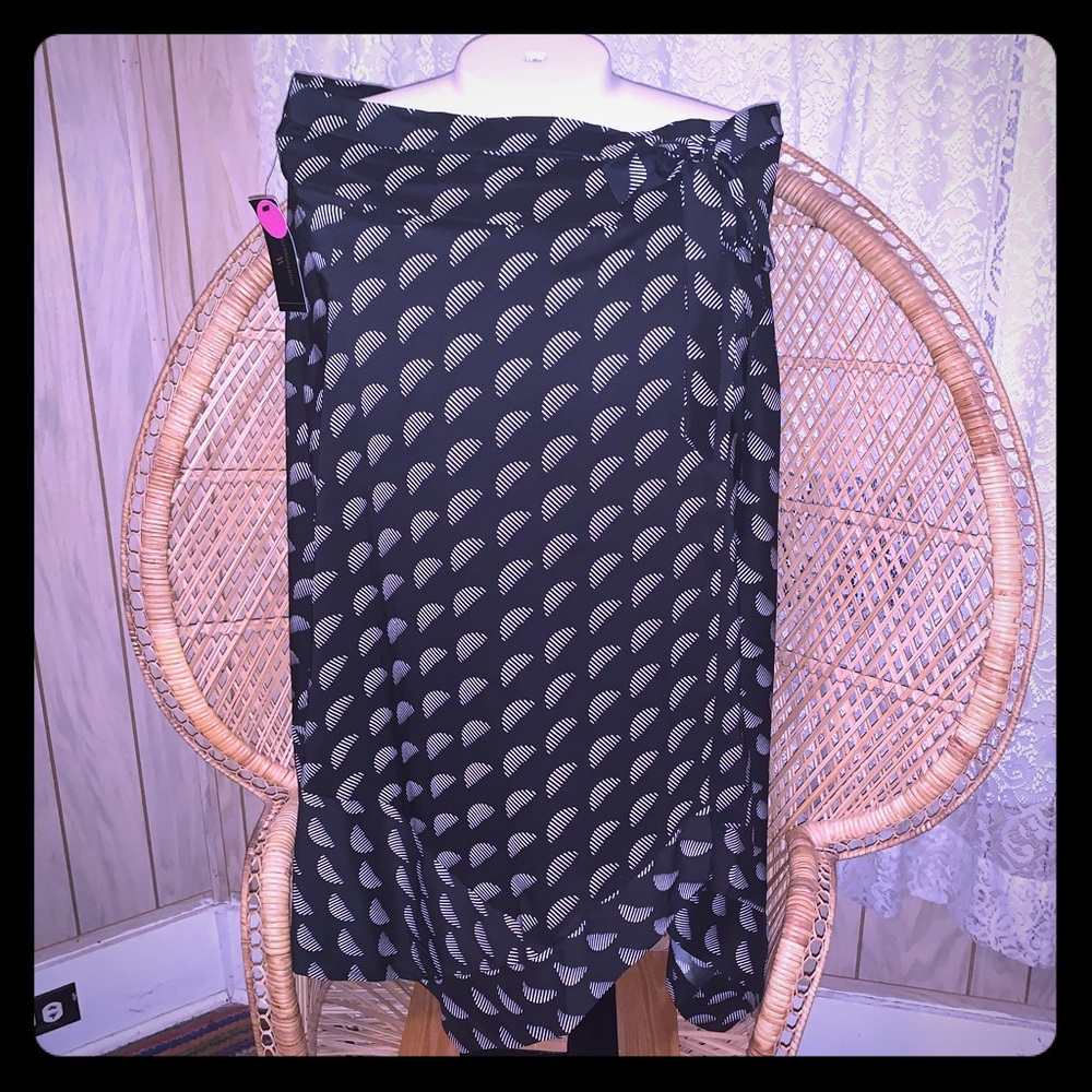 NWT Worthington skirt with asymmetrical hem